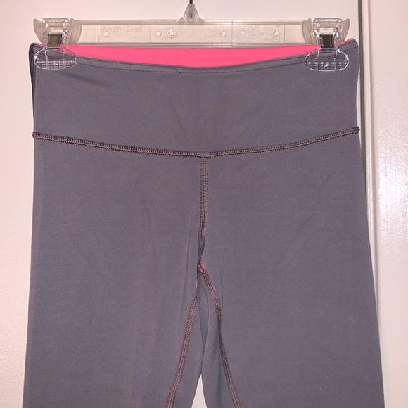 Lululemon Athletica Reversible Yoga Pants - Picture 8 of 12